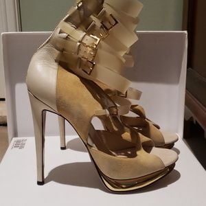 Nicholas Kirkwood zip up heels sandals barely used